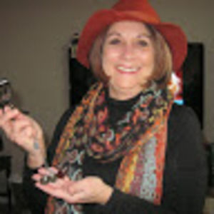 Meet your Posher, Carolyn